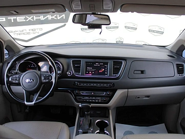 Kia Carnival, 2018г, передний привод, автомат