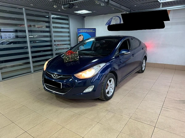 Hyundai Elantra, 2012г., передний привод, автомат