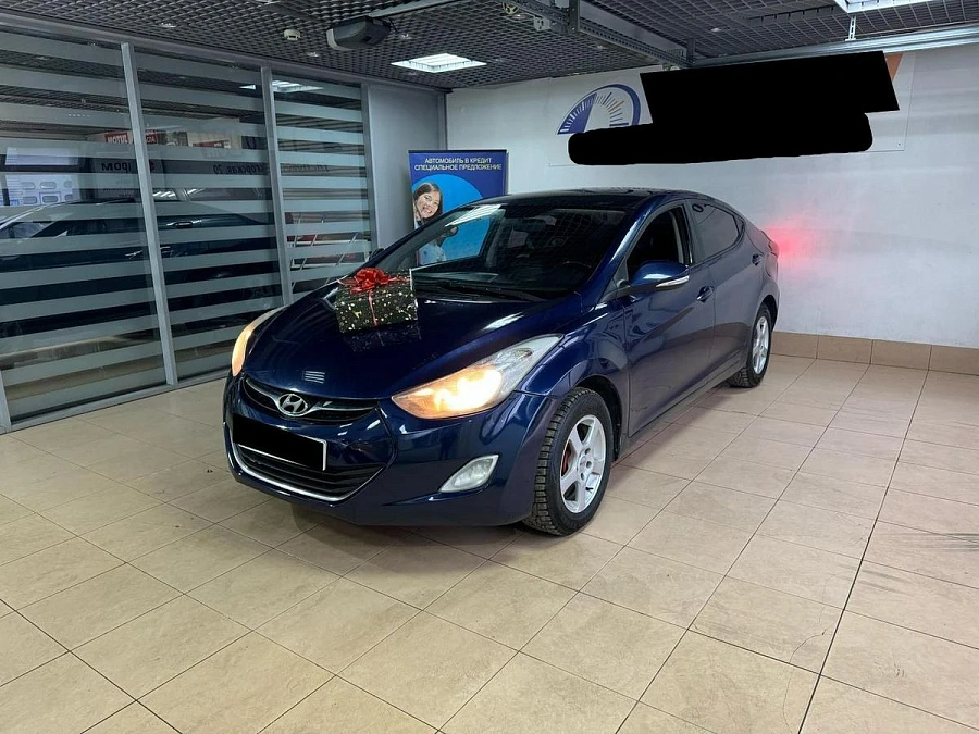 Hyundai Elantra, 2012г., передний привод, автомат