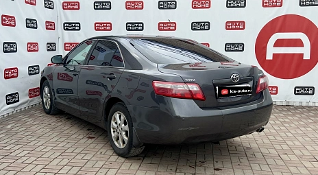 Toyota Camry, 2010г., передний привод, автомат