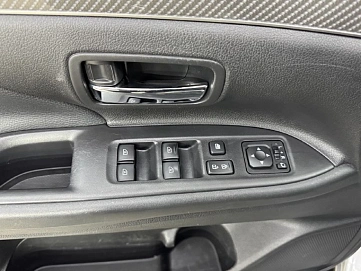 Mitsubishi Outlander, 2019г, передний привод, вариатор