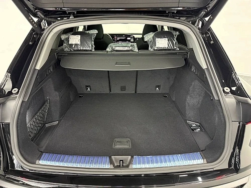 Audi Q5, 2025г, полный привод, робот