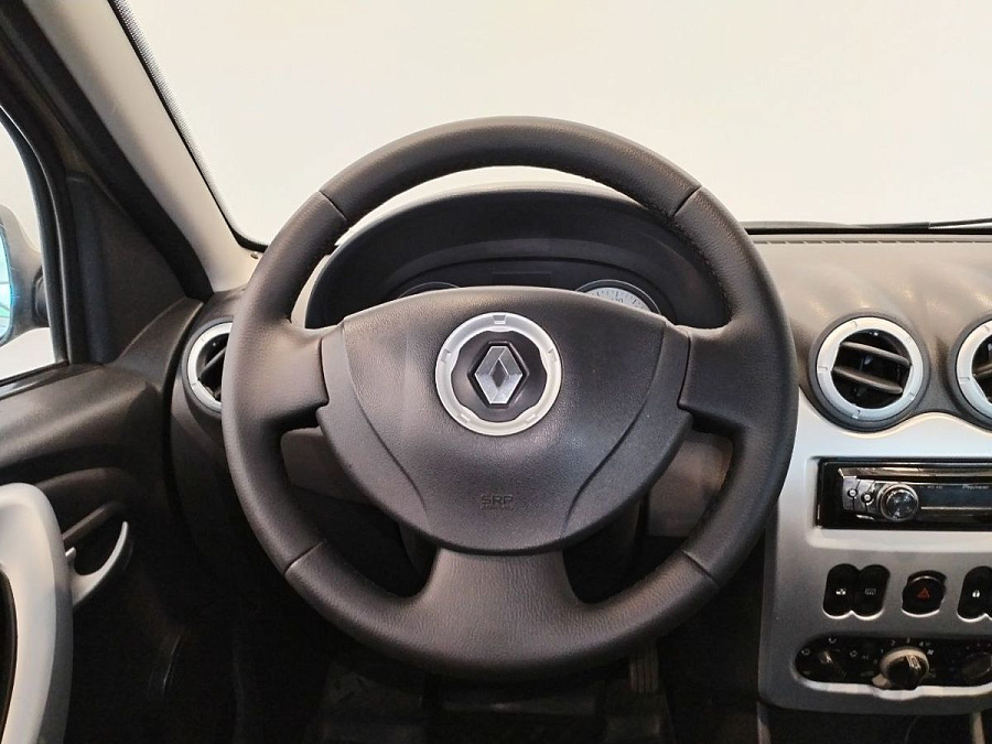Renault Sandero, 2011г., передний привод, механика
