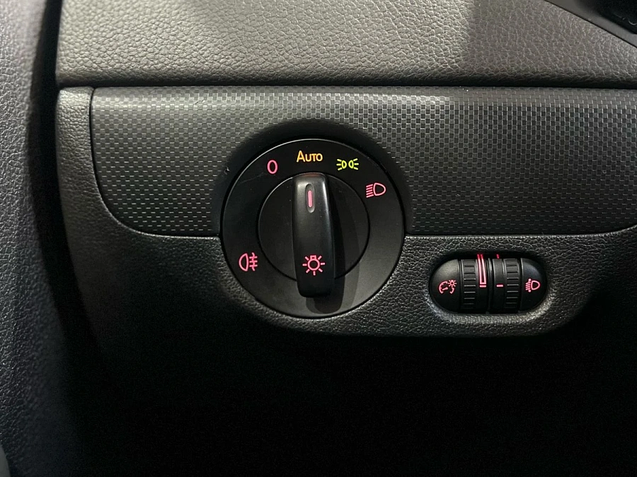 Volkswagen Jetta, 2014г., передний привод, автомат