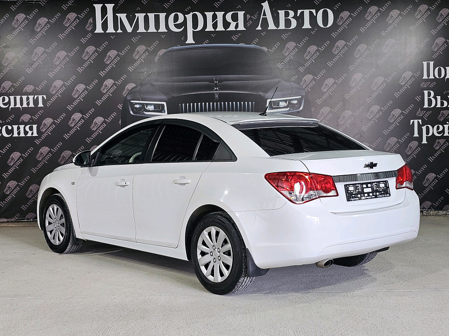 Chevrolet Cruze, 2011г., передний привод, механика
