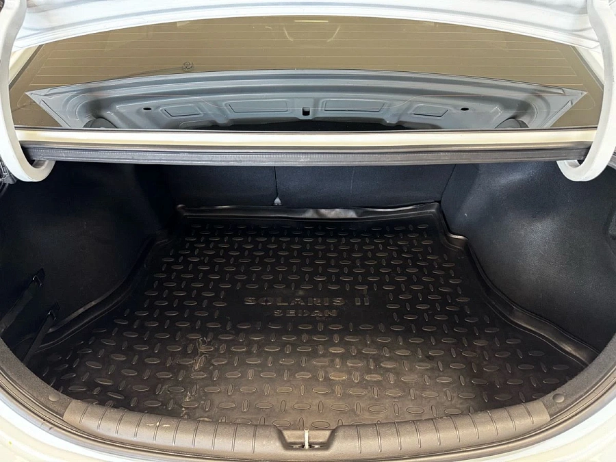 Hyundai Solaris, 2017г., передний привод, автомат