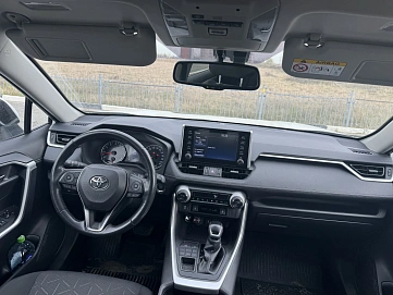 Toyota RAV4, 2021г, полный привод, автомат