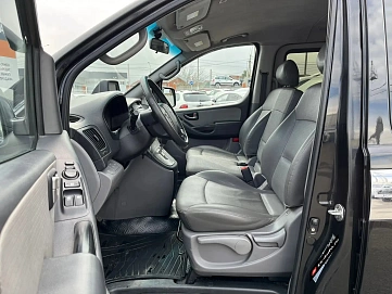 Hyundai Grand Starex, 2011г., задний привод, автомат