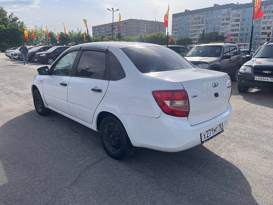 Lada (ВАЗ) Granta, 2015г., передний привод, механика