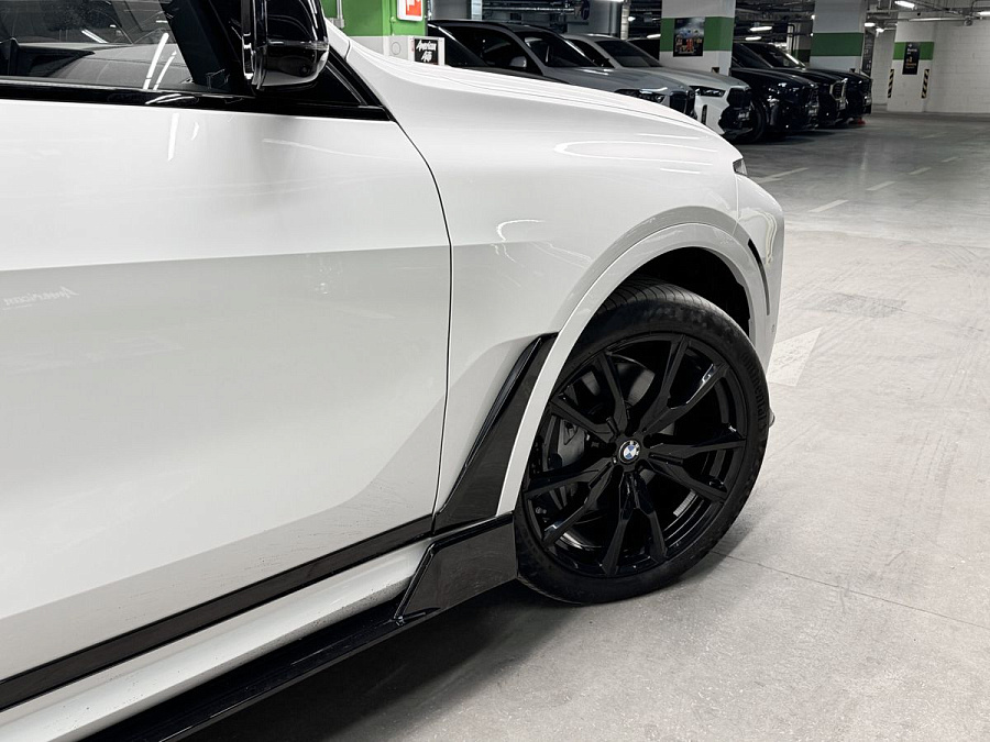 BMW X7, 2023г., полный привод, автомат