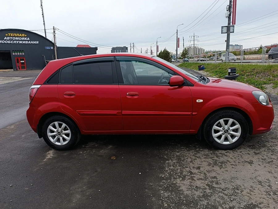 Kia Rio, 2010г., передний привод, механика