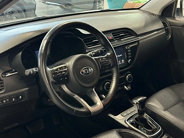 Kia , 2020г., передний привод, автомат