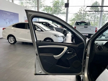 Nissan Terrano, 2015г., передний привод, механика