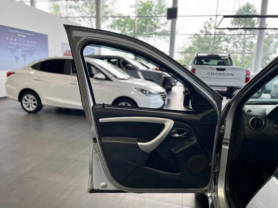Nissan Terrano, 2015г., передний привод, механика