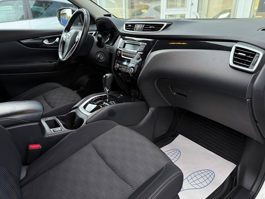 Nissan Qashqai, 2016г., передний привод, вариатор