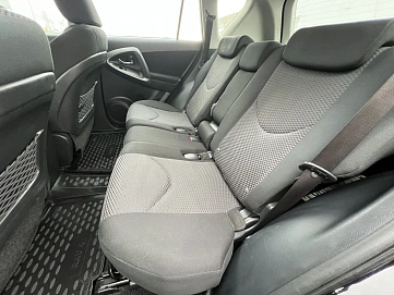 Toyota RAV4, 2012г, полный привод, вариатор