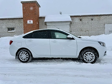 Lada (ВАЗ) Vesta, 2021г, передний привод, механика