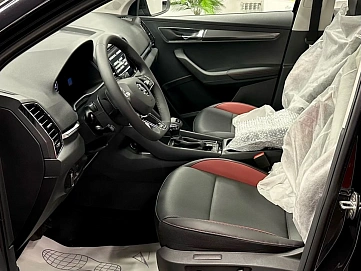 Skoda Karoq, 2025г, передний привод, робот