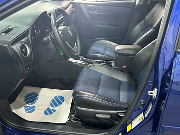 Toyota Corolla, 2017г, передний привод, автомат