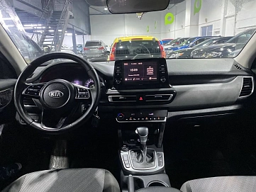 Kia Seltos, 2021г, полный привод, вариатор