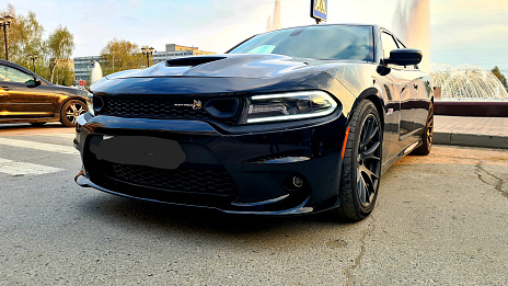 Dodge Charger, 2017г, задний привод, автомат