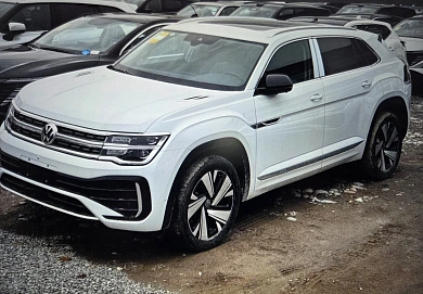 Volkswagen Teramont, 2025г, полный привод, робот