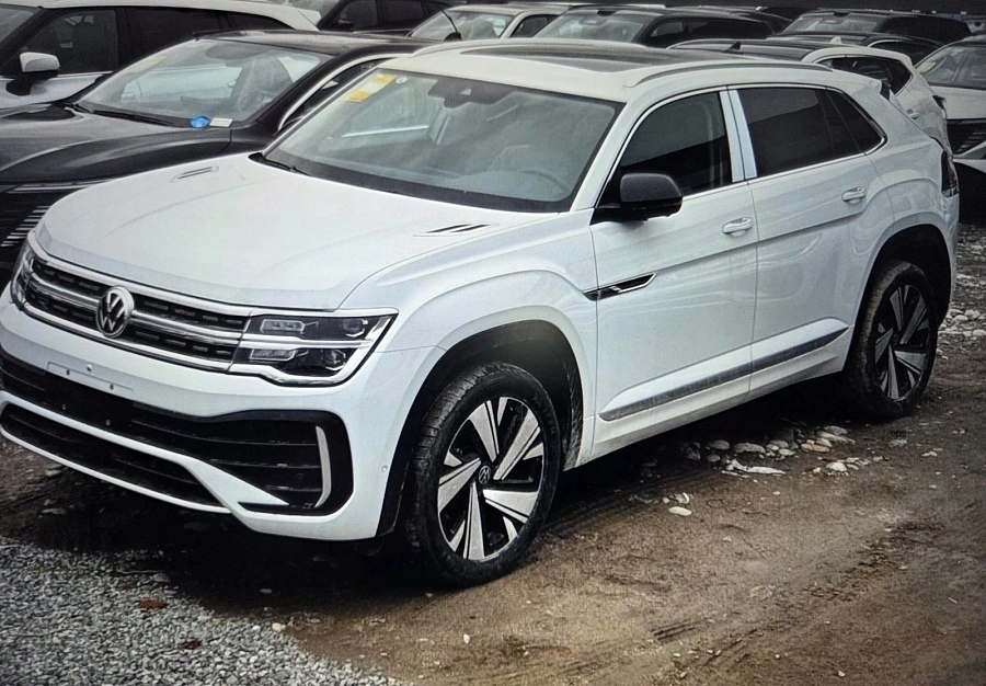 Volkswagen Teramont, 2025г., полный привод, робот