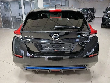 Nissan Leaf, 2021г, передний привод, автомат