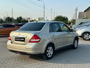 Nissan Tiida, 2008г, передний привод, автомат