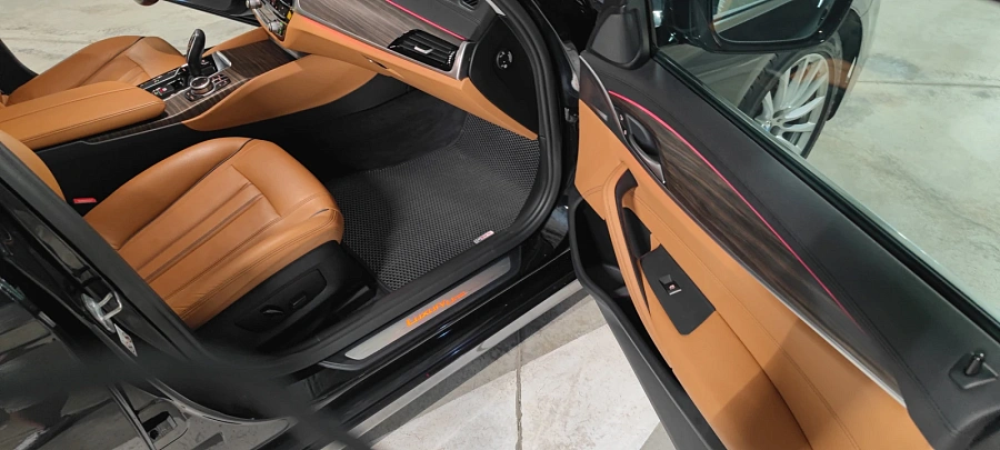 BMW 5 серии, 2018г., полный привод, автомат