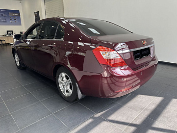 Geely Emgrand EC7, 2013г, передний привод, механика