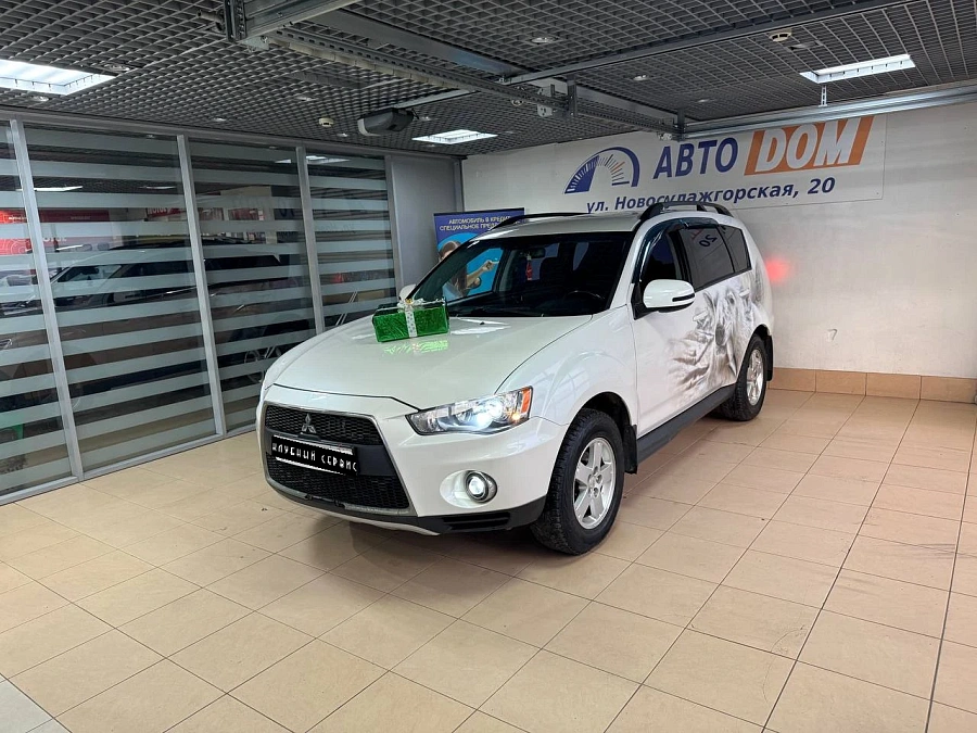 Mitsubishi Outlander, 2011г., полный привод, вариатор