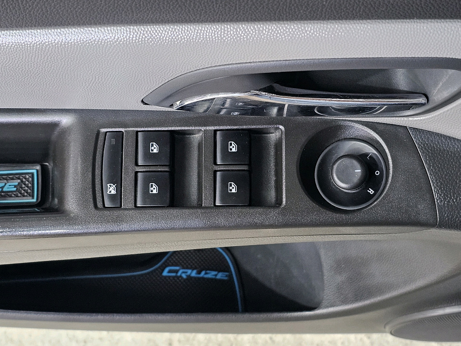 Chevrolet Cruze, 2010г., передний привод, автомат
