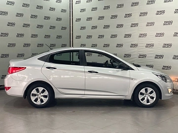 Hyundai Solaris, 2015г, передний привод, автомат