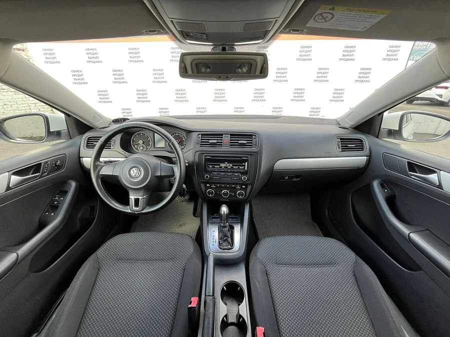 Volkswagen Jetta, 2013г., передний привод, автомат