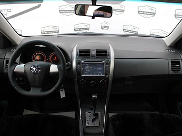 Toyota Corolla, 2012г, передний привод, автомат