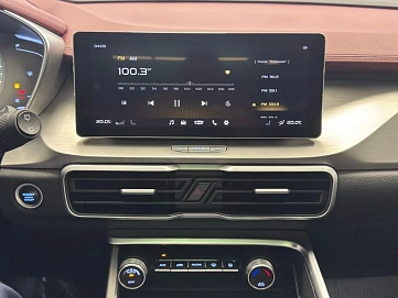 Geely Coolray, 2022г, передний привод, автомат