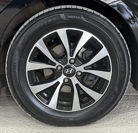 Hyundai Solaris, 2011г, передний привод, автомат