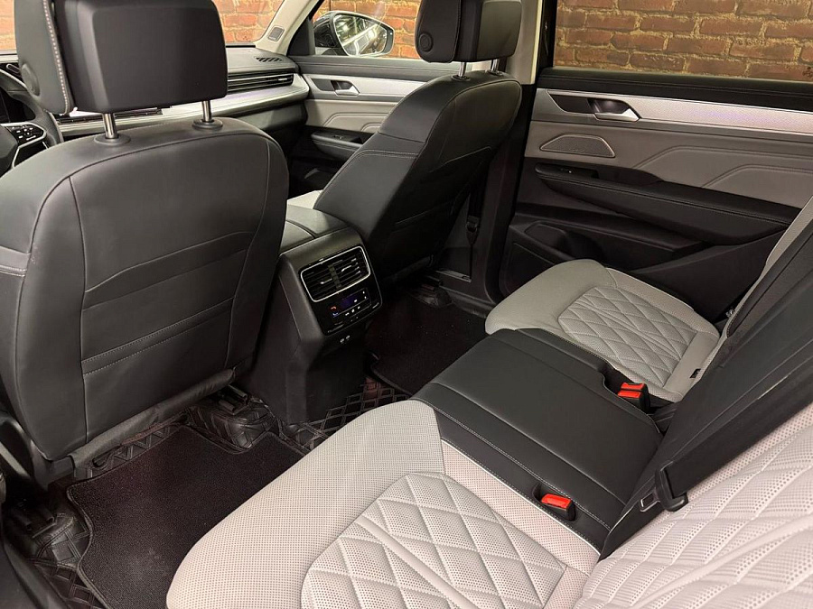 Volkswagen Tavendor, 2023г., полный привод, робот