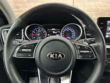 Kia Ceed, 2020г, передний привод, автомат