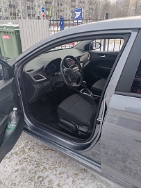 Hyundai Solaris, 2021г, передний привод, автомат