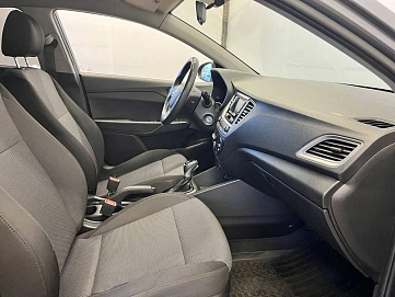 Hyundai Solaris, 2020г, передний привод, автомат