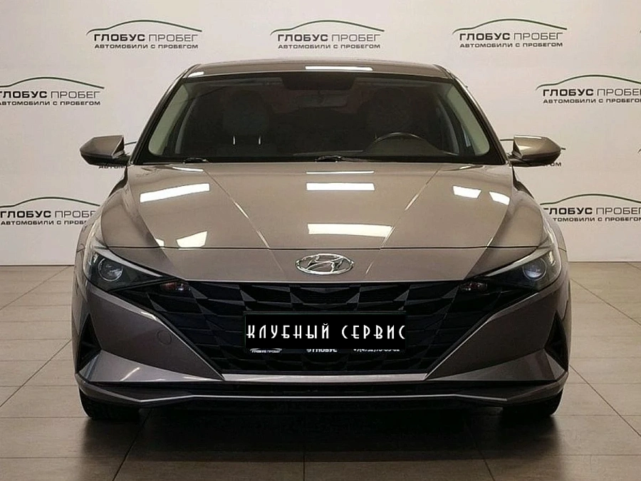 Hyundai Elantra, 2021г., передний привод, автомат