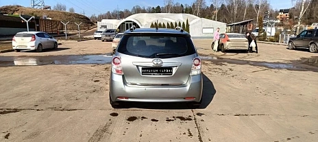 Toyota Verso, 2010г, передний привод, вариатор