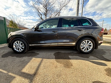Volkswagen Touareg, 2015г, полный привод, автомат