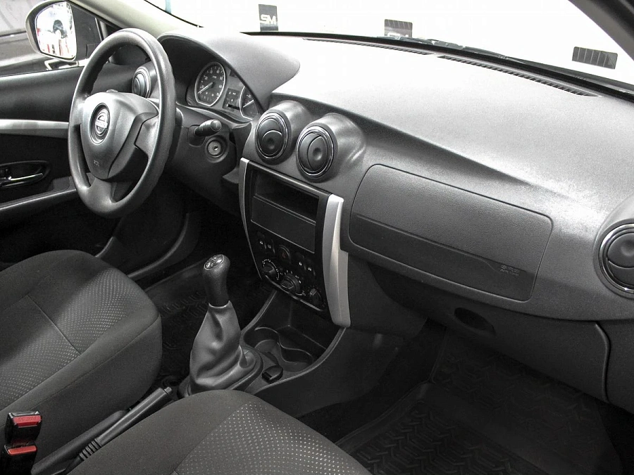 Nissan Almera, 2016г., передний привод, механика