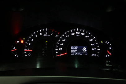 Toyota Camry, 2011г, передний привод, автомат