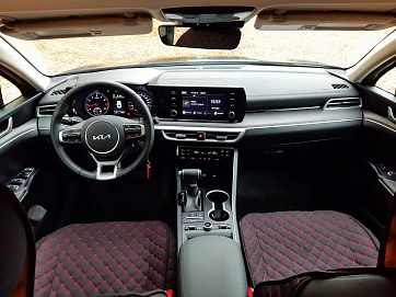 Kia K5, 2022г, передний привод, автомат