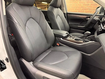 Toyota Highlander, 2026г, полный привод, автомат