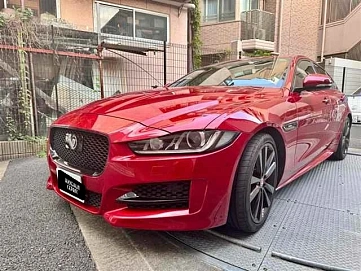 Jaguar XE, 2017г, полный привод, автомат